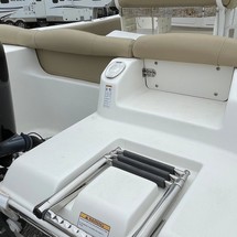 Nauticstar 2302 legacy