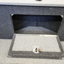 Crestliner 2250 Authority