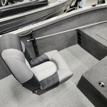 Crestliner 1700 Vision