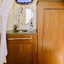 Boston Whaler 350 Outrage