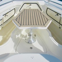 Boston Whaler 350 Outrage