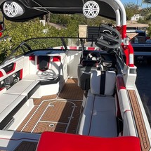 Super Air Nautique G25