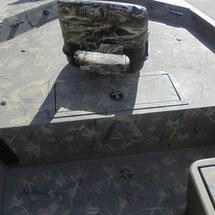Tracker Grizzly 1754 SC