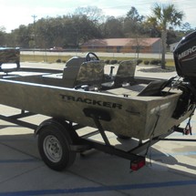 Tracker Grizzly 1754 SC