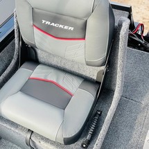 Tracker Targa V-19 WT