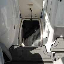 Hurricane 2200 sundeck