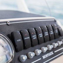 Boston Whaler 210 Montauk
