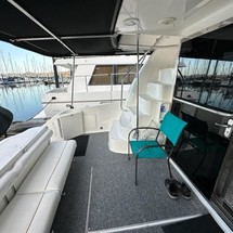 Sea ray 480 sedan bridge