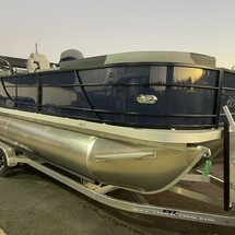 60 x 16 tri-toon passenger vessel