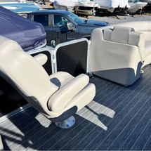 Premier Pontoons Sunspree RF