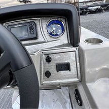 Premier Pontoons Sunspree RF