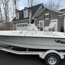 Mako 19 CPX