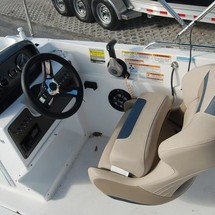 Hurricane 201 sundeck sport