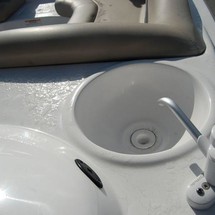 Hurricane 201 sundeck sport