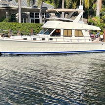 Sea ray 480 sedan bridge