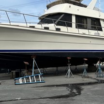 Sea ray 480 sedan bridge