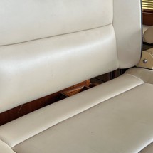 Sea ray 480 sedan bridge