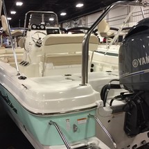Nauticstar 211