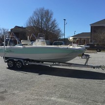 Nauticstar 211