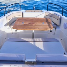 Quicksilver Activ 805 Open