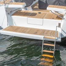 Hanse 418