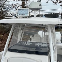 Fountain 38 center console te