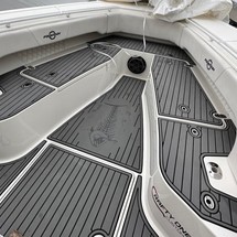 Fountain 38 center console te