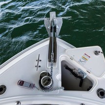 Boston Whaler 230 Outrage