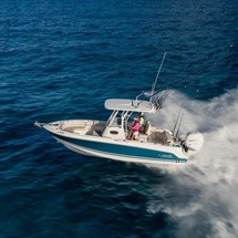 Boston Whaler 230 Outrage
