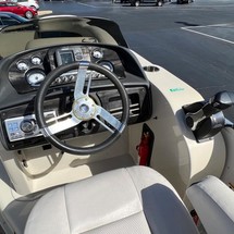 Premier Pontoons Grand Entertainer