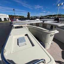 Premier Pontoons Grand Entertainer
