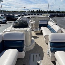 Premier Pontoons Grand Entertainer