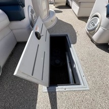 Premier Pontoons Grand Entertainer