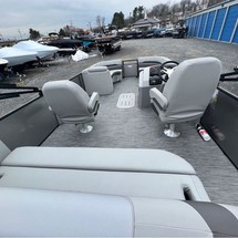 Bennington 24 sbrx