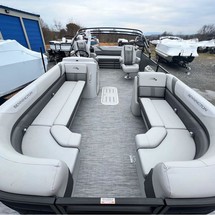 Bennington 24 sbrx