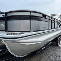 Bennington 24 sbrx