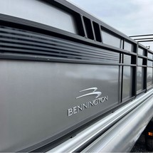 Bennington 24 sbrx