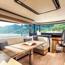 Absolute Navetta 52