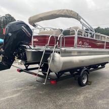 Sun Tracker Party Barge 18 DLX