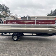 Sun Tracker Party Barge 18 DLX