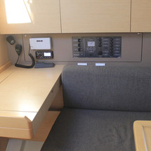 Beneteau Oceanis 38.1