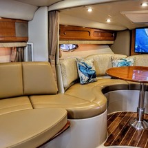 Chaparral 330 Signature