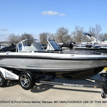 Everglades 230 cc w/ 250 verado