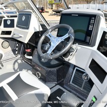 Everglades 230 cc w/ 250 verado