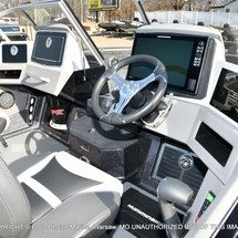 Everglades 230 cc w/ 250 verado