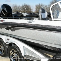 Everglades 230 cc w/ 250 verado