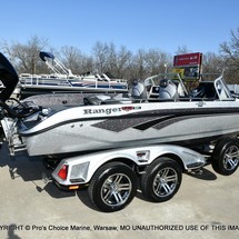 Everglades 230 cc w/ 250 verado