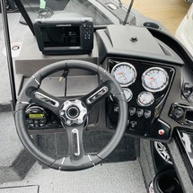 Tracker Targa V-18 WT