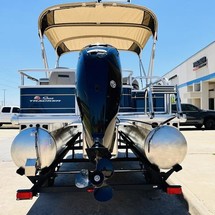 Sun Tracker Bass Buggy 18 DLX