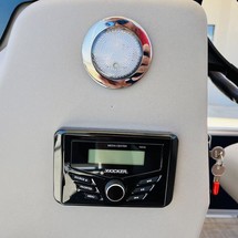 Sun Tracker Bass Buggy 18 DLX